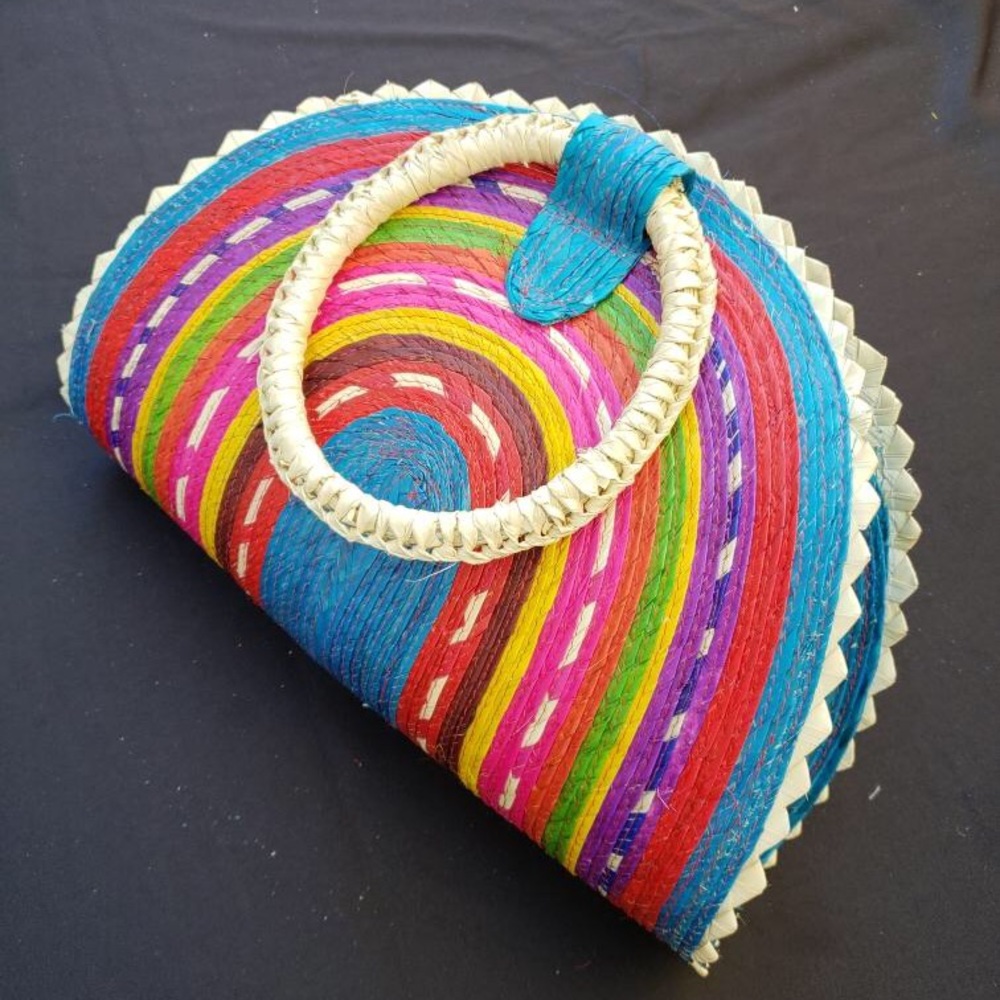 Handmade artisanal quesadilla bag. - Picture 2 of 2